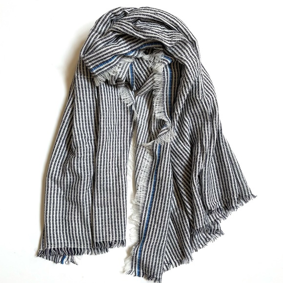 GAP Accessories - GAP striped blanket scarf NWT